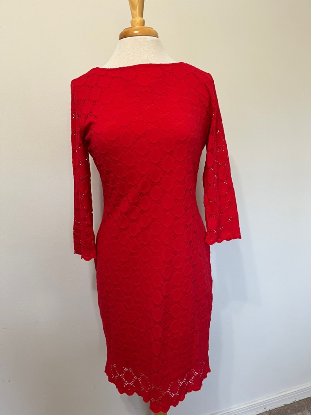 Ronni Nicole Red Lace Midi dress Size Medium Romantic Date Night Sheer Arms Lace